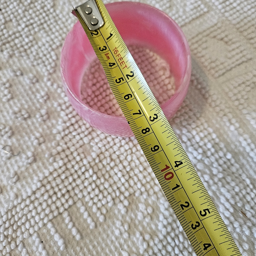 Vintage Mod 80s Pink Smooth Swriled Lucite Chunky Braclet - Picture 5 of 11